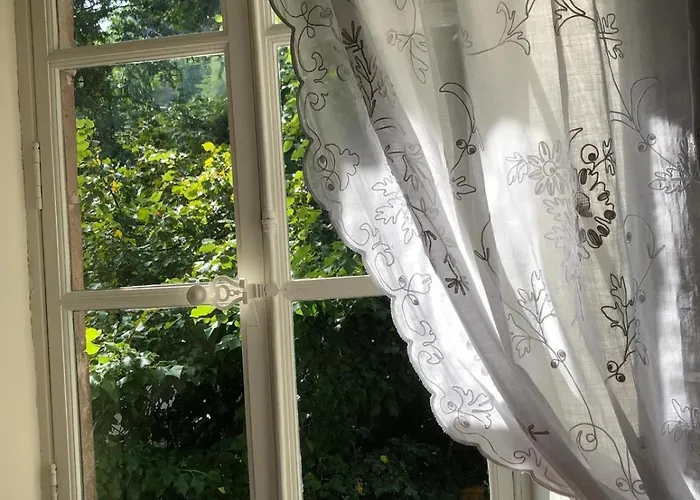 Bed & Breakfast Maison Emile Teissier *